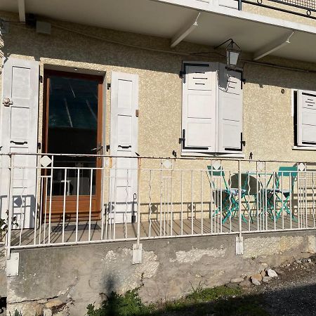 Charmant T2 Avec Terrasse Et Place De Parking Appartement Aix-les-Bains Buitenkant foto